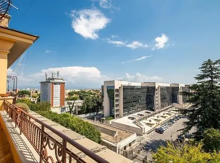 Residenza Castrense Рим