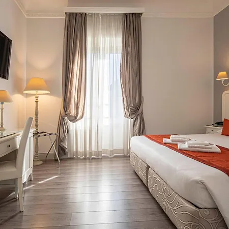 Residenza Castrense לינה וארוחת בוקר 4*