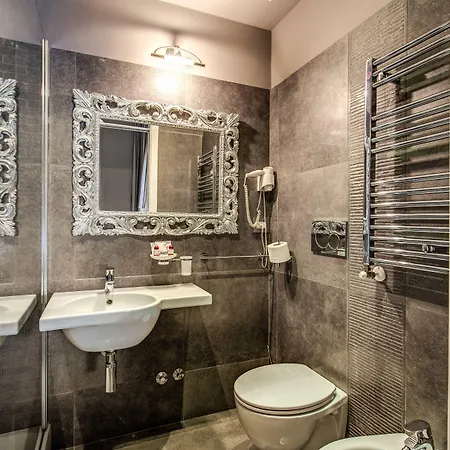 Residenza Castrense רומא