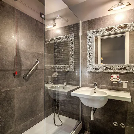 לינה וארוחת בוקר Residenza Castrense