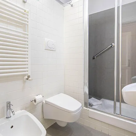 Residenza Castrense לינה וארוחת בוקר 4*