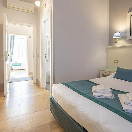 Residenza Castrense Bed & Breakfast 4*