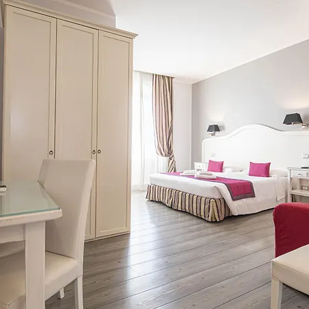 Bed & Breakfast Residenza Castrense Rome