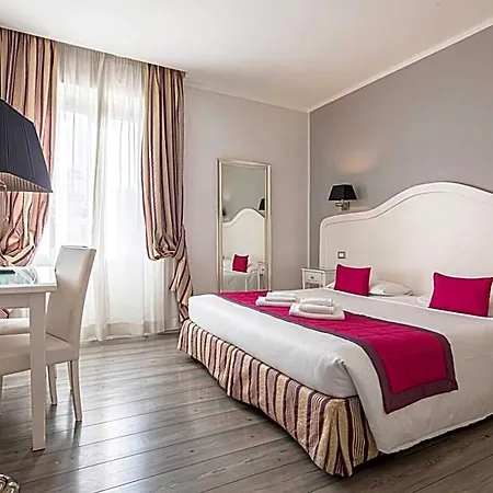 Residenza Castrense 4*