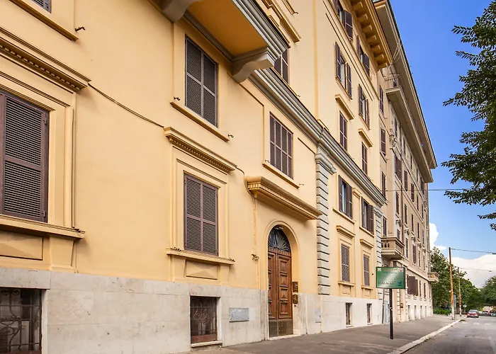 Alojamento de Acomodação e Pequeno-almoço Residenza Castrense 4*